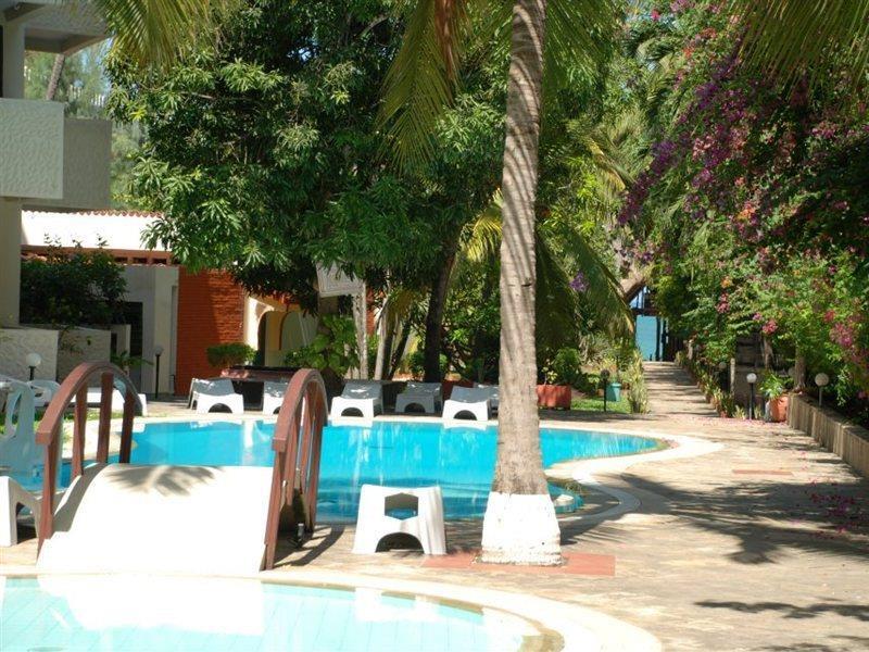 Indiana Beach Apartments Bamburi Εξωτερικό φωτογραφία